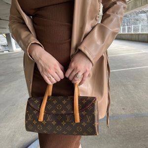 💖SOLD💖 LOUIS VUITTON SONATINE HANDBAG